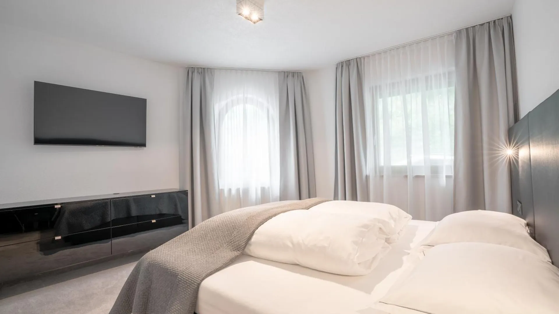 Bed & Breakfast Chalet Madlein Ischgl
